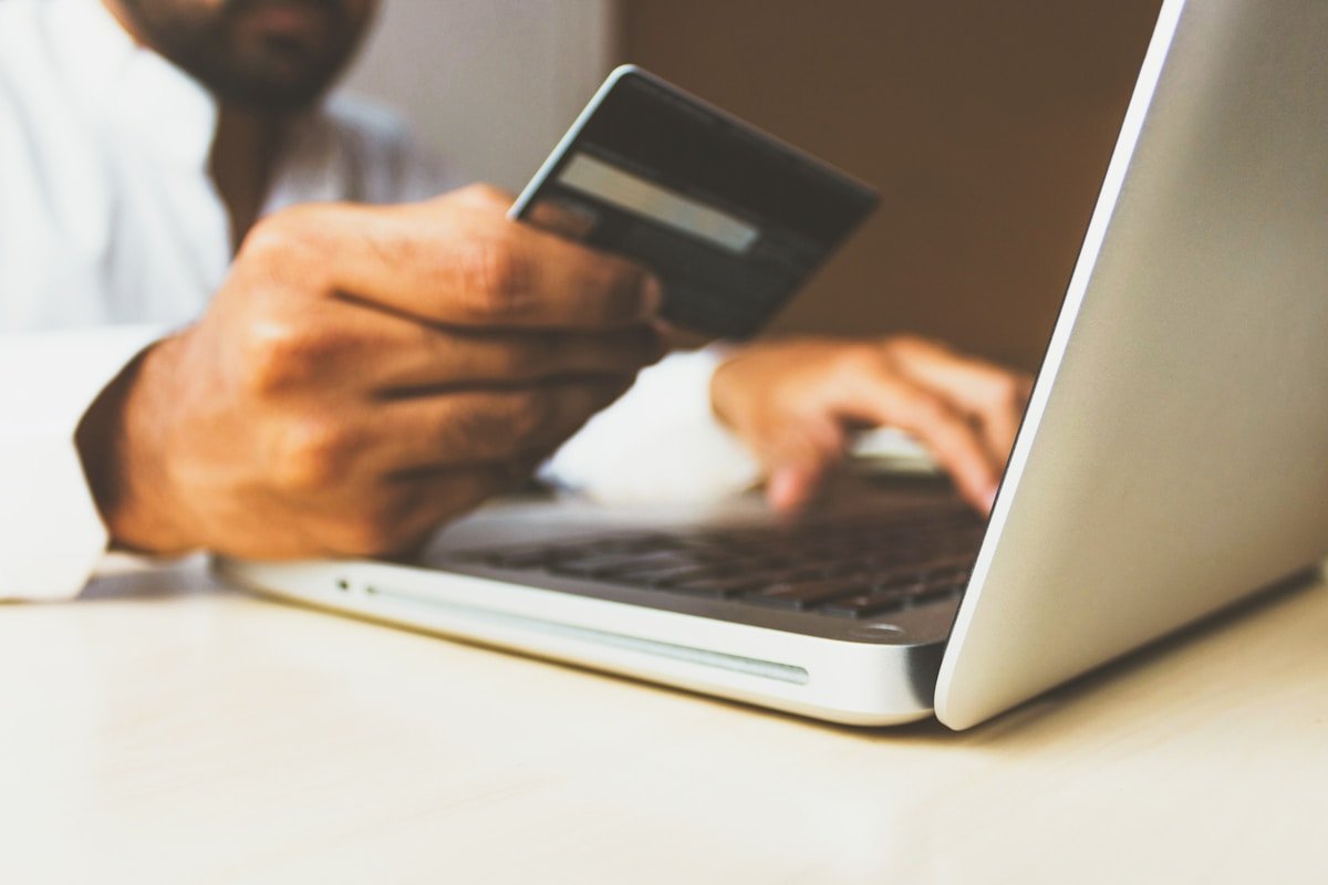 Pagamento com cartão de crédito contactless